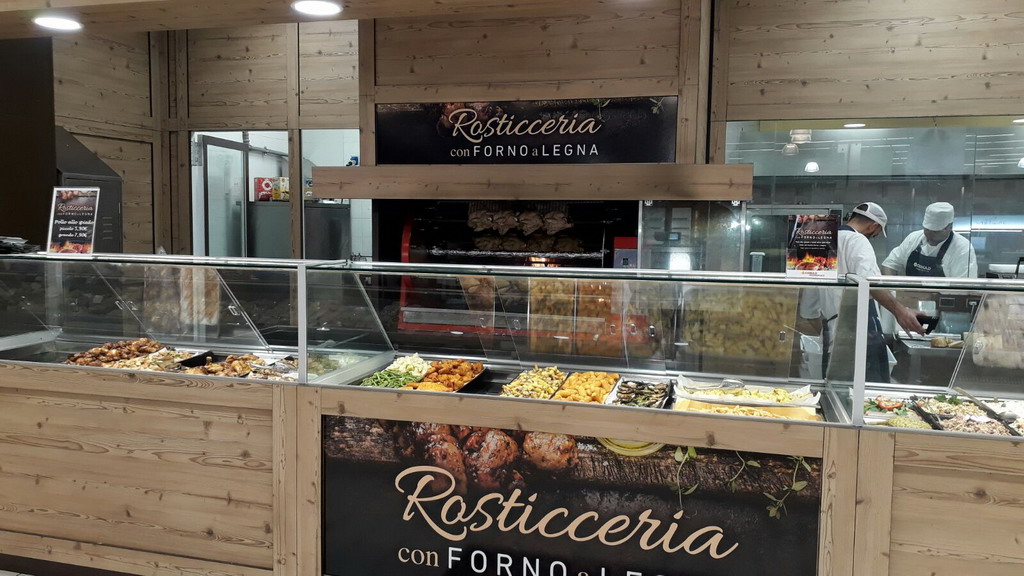 Arma di Taggia: all'Ipermercato Conad l'unico forno a legna della Liguria  per la cottura dei polli arrosto - Sanremonews.it