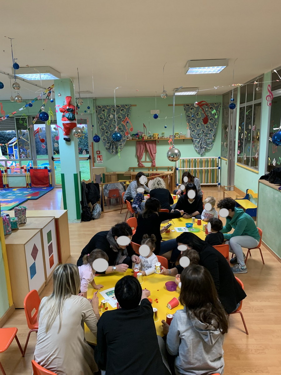 Girotondo E Natale.Taggia Laboratorio Di Natale Con Grandi E Piccini Al Nido D Infanzia Comunale Girotondo Sanremonews It