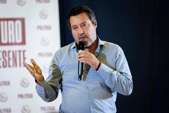 Lega, Salvini si dimette da segretario: tesoriere Di Rubba commissario fino al Congresso Lega, Salvini si dimette da segretario: tesoriere Di Rubba commissario fino al Congresso