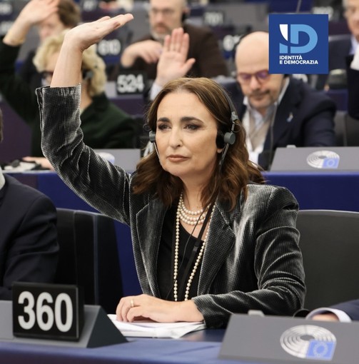 Gianna Gancia durante un intervento all'europarlamento Gianna Gancia durante un intervento all'europarlamento