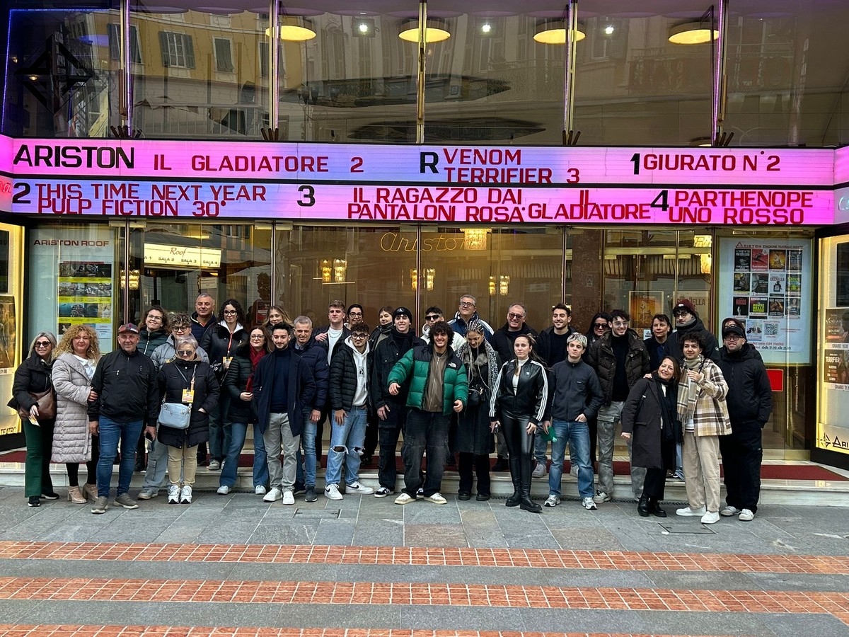 Area Sanremo 2024: decretati i finalisti, domani le ultime audizioni con Carlo Conti che sceglierà i partecipanti al Festival Area Sanremo 2024: decretati i finalisti, domani le ultime audizioni con Carlo Conti che sceglierà i partecipanti al Festival