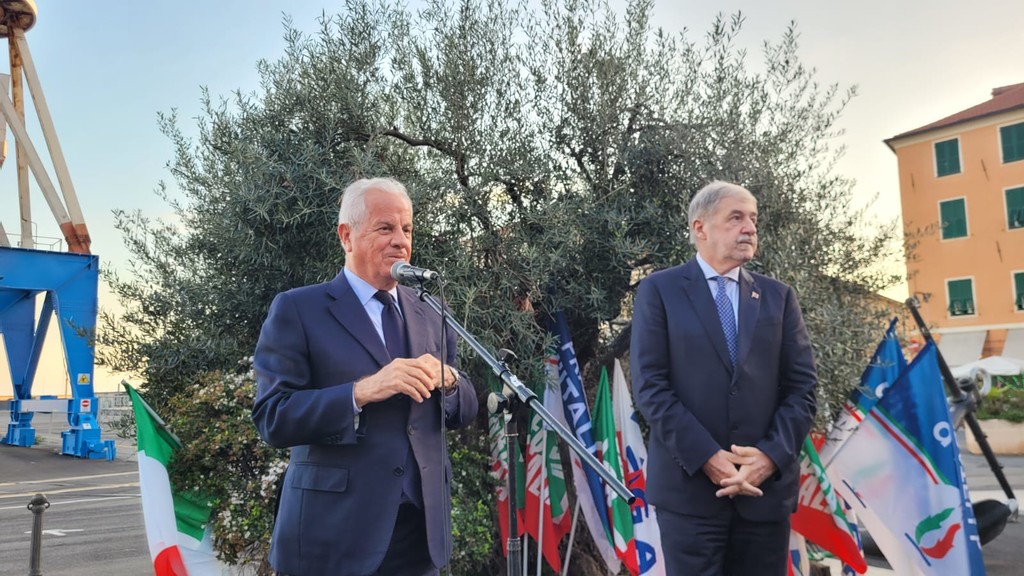 l governatore della Liguria Bucci a Imperia il 5 febbraio, sul tavolo il Trasporto Pubblico Locale l governatore della Liguria Bucci a Imperia il 5 febbraio, sul tavolo il Trasporto Pubblico Locale