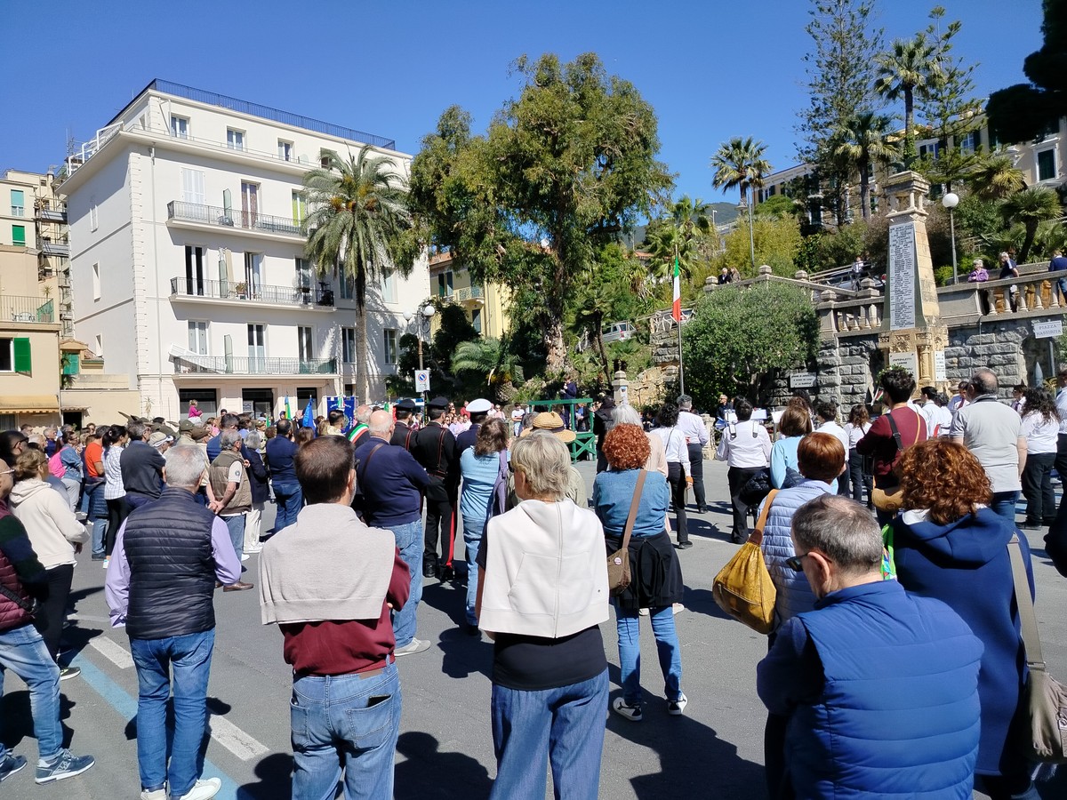 Ospedaletti celebra l’81° anniversario del 25 Aprile con corteo, musica ...