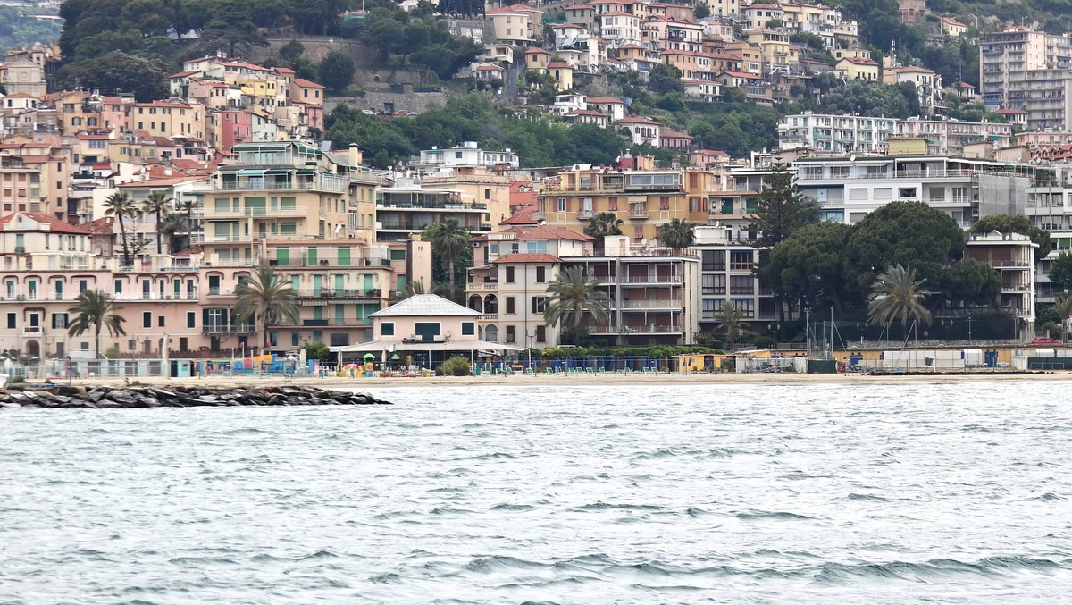 Sanremo: analisi delle acque ok da Arpal, revocati i divieti di balneazione in corso Trento Trieste e lungomare Calvino
