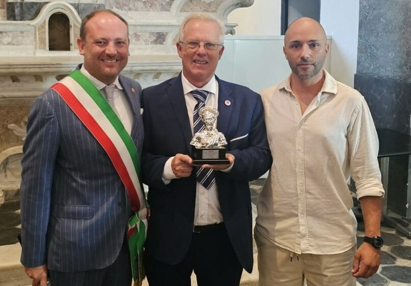 Ventimiglia: San Segundin, il riconoscimento al Maestro Franco Cocco e l'omaggio di Confesercenti
