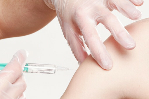 Vaccinazioni antinfluenzali e anti Covid-19, tre Open Day a Ventimiglia, Imperia e Sanremo Vaccinazioni antinfluenzali e anti Covid-19, tre Open Day a Ventimiglia, Imperia e Sanremo