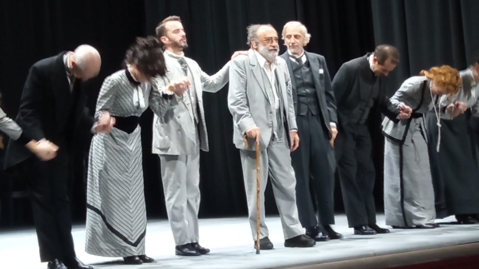 Sanremo: Haber convince e strega con il suo Zeno, applausi al teatro del Casinò Sanremo: Haber convince e strega con il suo Zeno, applausi al teatro del Casinò