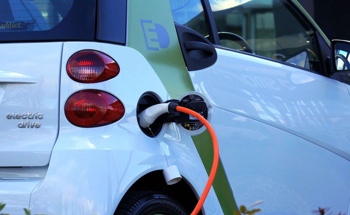 Cresce il mercato dell’auto elettrica in provincia di Imperia: le immatricolazioni salgono del 38,57% Cresce il mercato dell’auto elettrica in provincia di Imperia: le immatricolazioni salgono del 38,57%