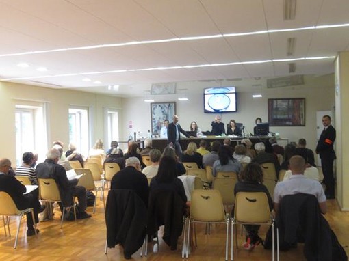 Giovedì 22 ottobre, il Crédit Municipal di Nizza organizza un'eccezionale asta giudiziaria di oro, gioielli e pelletteria di lusso Giovedì 22 ottobre, il Crédit Municipal di Nizza organizza un'eccezionale asta giudiziaria di oro, gioielli e pelletteria di lusso