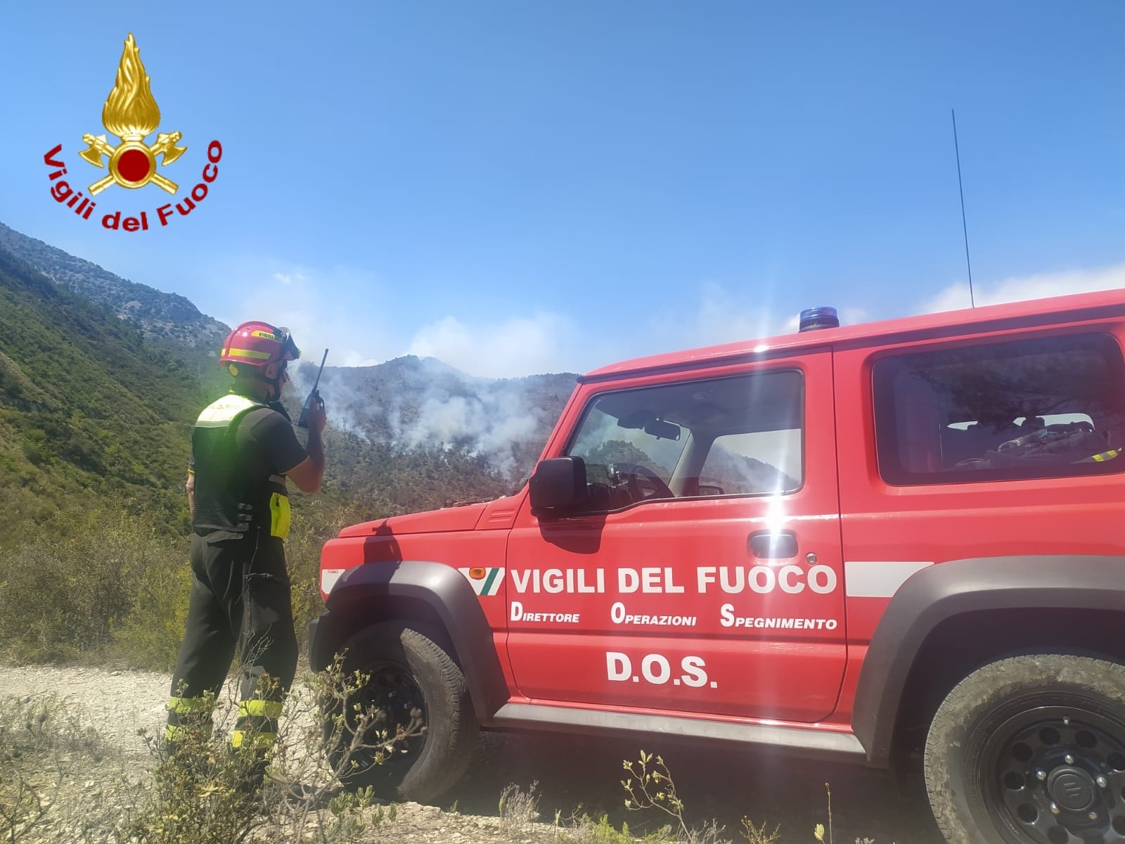 incendio sul Grammondo, migliora la situazione e questa mattina le verifiche dei Vigili del Fuoco – Sanremonews.it incendio sul Grammondo, migliora la situazione e questa mattina le verifiche dei Vigili del Fuoco – Sanremonews.it