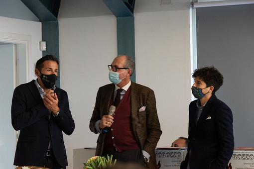 La presentazione a Carrù - Foto di Barbara Guazzone