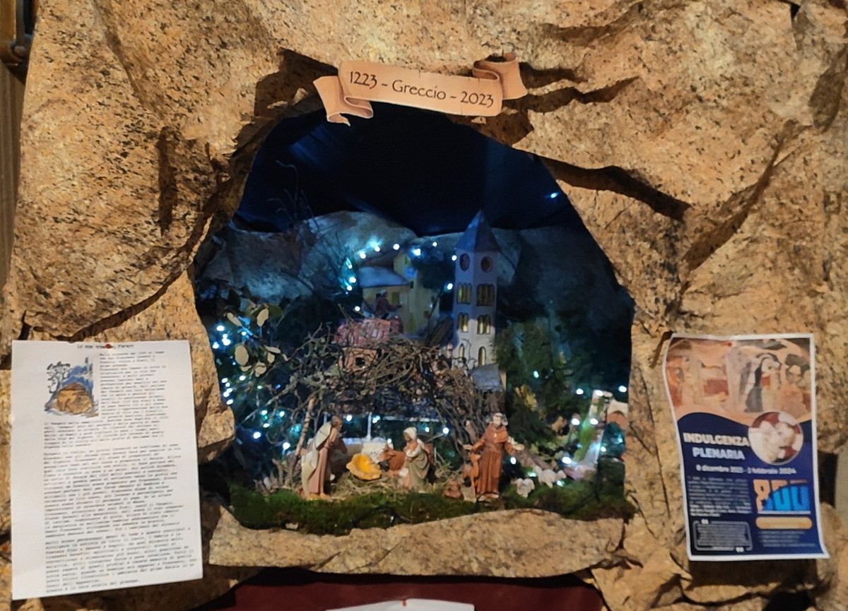 PORTABOTTIGLIE AD ARCO IN LEGNO DI ULIVO