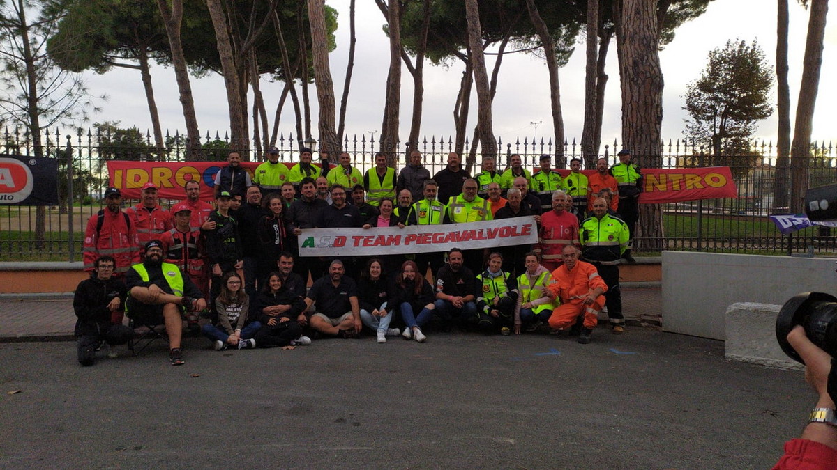successo per il ‘Ventimiglia Motor Show’ del team PiegaValvole (foto) – Sanremonews.it successo per il ‘Ventimiglia Motor Show’ del team PiegaValvole (foto) – Sanremonews.it