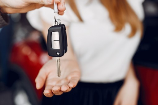 Noleggio Auto di Lusso e veloci Noleggio Auto di Lusso e veloci