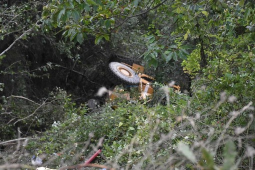 Tragedia sulla strada per Monte Ceppo, il sindaco di molini di Triora proclama il lutto cittadino Tragedia sulla strada per Monte Ceppo, il sindaco di molini di Triora proclama il lutto cittadino