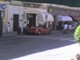 Sanremo: parcheggio 'selvaggio' degli scooter ed una Ferrari sul parcheggio per i portatori di handicap