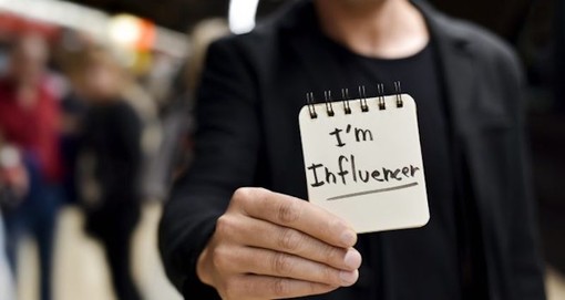 Instagram e gli influencer: un fenomeno in crescita Instagram e gli influencer: un fenomeno in crescita