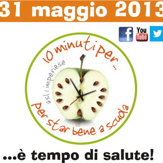 Una foto a scuola per la ‘Giornata mondiale senza tabacco' che si celebra domani