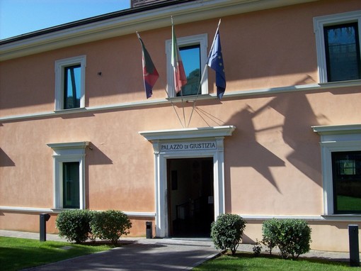 Imperia:picchi&amp;ograve; moglie e amante, ora chiede la scarce