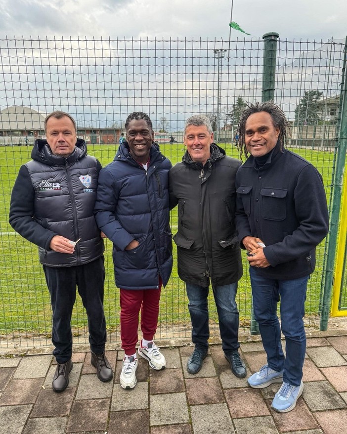 Calcio. Anche Clarence Seedorf ad assistere alla vittoria in trasferta della Sanremese (Foto) Calcio. Anche Clarence Seedorf ad assistere alla vittoria in trasferta della Sanremese (Foto)