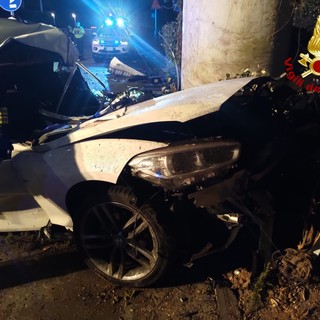 Schianto nella notte contro pilone dell’ex ferrovia a San Lorenzo al Mare, morti due giovani (foto) Schianto nella notte contro pilone dell’ex ferrovia a San Lorenzo al Mare, morti due giovani (foto)