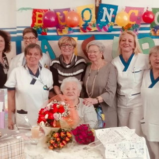 Sanremo: grande festa ieri pomeriggio all'opera Don Orione per i 100 anni di Nirde Ceriolo (Foto) Sanremo: grande festa ieri pomeriggio all'opera Don Orione per i 100 anni di Nirde Ceriolo (Foto)