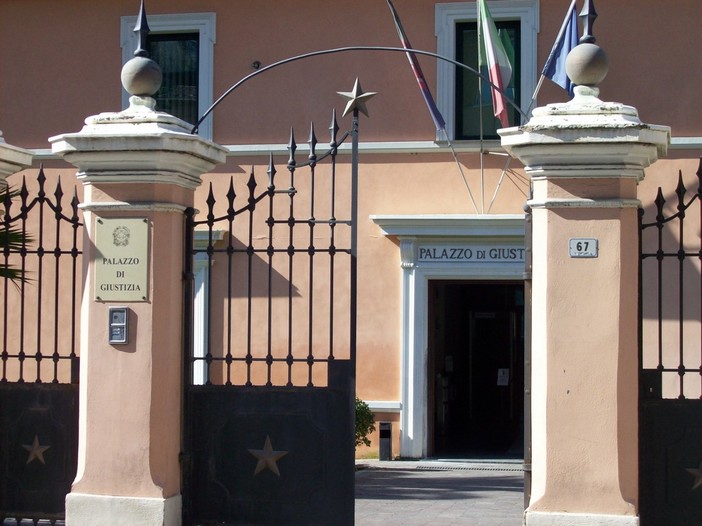 Imperia: Rinviato ad Ottobre il processo per stupro