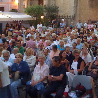 Sanremo: rassegna dialettale 'Nini Sappia', cambio di commedia per domani