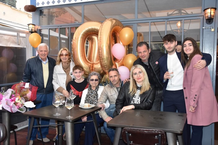 Sanremo: da oggi nella città dei fiori c'è una nuova centenaria, festa grande in piazza Bresca per Domitilla Ricotti (Foto)