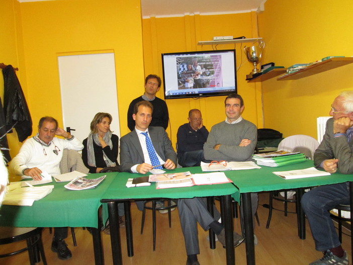 Tennis: i risultati della riunione di ieri di Dirigenti, Maestri e Allenatori dei Circoli rivieraschi Tennis: i risultati della riunione di ieri di Dirigenti, Maestri e Allenatori dei Circoli rivieraschi
