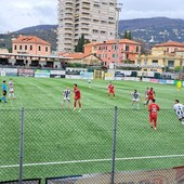 Calcio. Serie D, terzo successo di fila per la Sanremese. Lavagna espugnata in pieno recupero