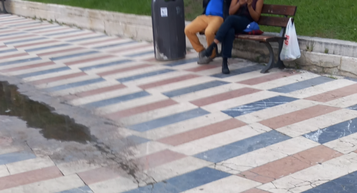 Sanremo, sulla passeggiata dell'Imperatrice urgono interventi (foto)
