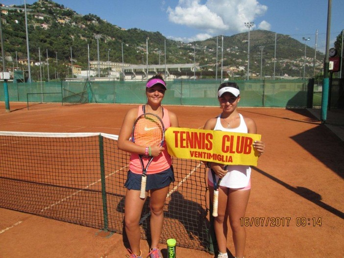 Sui campi del Tennis Club Ventimiglia proseguono le partite valide per il torneo 'open' FIT 16° Memorial Matteo Cane