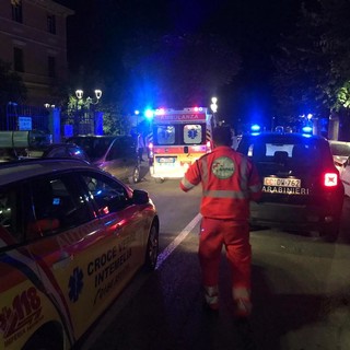 Tragedia a Ventimiglia: netturbino trovato morto all'alba nel furgone in corso Toscanini Tragedia a Ventimiglia: netturbino trovato morto all'alba nel furgone in corso Toscanini