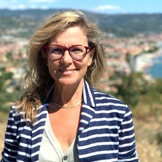 Elezioni a Diano Marina Barbara Ramella, candidata nella lista di Marcello Bellacicco: “Il campo golf alle spalle di capo Berta, un sogno che continua” Elezioni a Diano Marina Barbara Ramella, candidata nella lista di Marcello Bellacicco: “Il campo golf alle spalle di capo Berta, un sogno che continua”