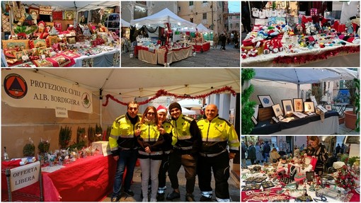 Bordighera, prodotti artigianali e di enogastronomia al mercatino di Natale nel centro storico (Foto e video) Bordighera, prodotti artigianali e di enogastronomia al mercatino di Natale nel centro storico (Foto e video)