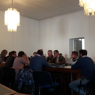 Bordighera: vivace scambio di battute tra Maccario e Marani sulla pratica relativa al chiosco della Romana