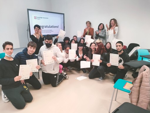 Sanremo, consegna delle certificazioni Cambridge all’Iis Ruffini-Aicardi (foto) Sanremo, consegna delle certificazioni Cambridge all’Iis Ruffini-Aicardi (foto)