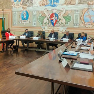 Diano Marina, torna il Consiglio comunale: Puc per l'asilo nido e raffica di interrogazioni all'ordine del giorno