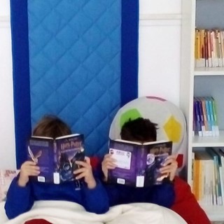 Due scatoloni di libri alle Primarie dell’I.C. Sanremo Centro Ponente: i ringraziamenti