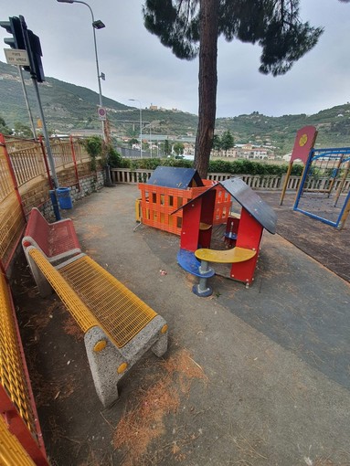 Taggia: giardini di Madonna del Canneto, Oggero (PD) “Meglio dedicarli ai caduti delle guerre, ma perché sono ancora chiusi?” (foto)