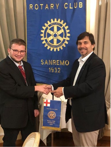 Al Rotary di Sanremo la relazione dello studente del 'Cassini' Leonardo Pistocchi Al Rotary di Sanremo la relazione dello studente del 'Cassini' Leonardo Pistocchi