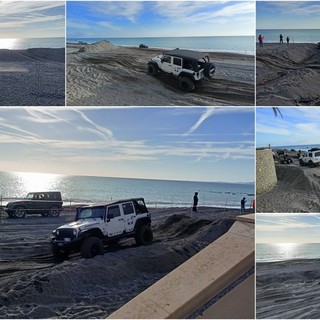Rombano i motori, auto 4x4 invadono la spiaggia di Bordighera (Foto e video)