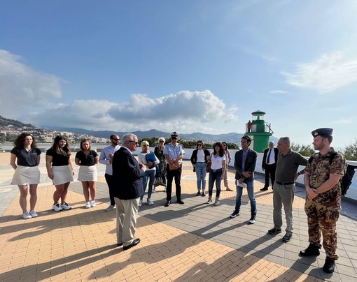 Imperia, febbre da Frecce Tricolori: sopralluogo del sindaco Claudio Scajola in porto