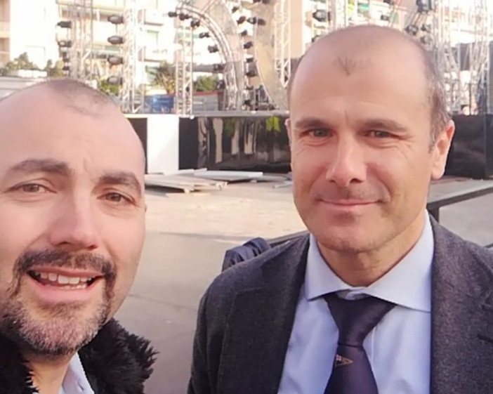 '2 ciapetti con Federico' va on the road con l'Assessore Sindoni per scoprire il palco di piazza Colombo (Video)