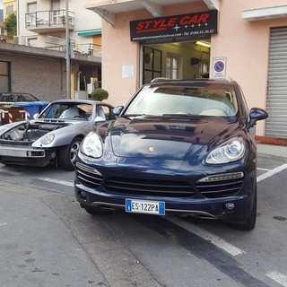 Il Natale della carrozzeria Stylecar vi riserva tante idee regalo, assistenza immediata in caso di sinistri all'estero e operatività anche durante le festività natalizie