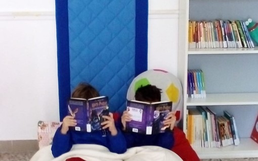 Due scatoloni di libri alle Primarie dell’I.C. Sanremo Centro Ponente: i ringraziamenti