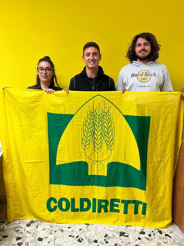 Gioele Calvi confermato delegato provinciale dei Giovani Coldiretti per il secondo mandato consecutivo Gioele Calvi confermato delegato provinciale dei Giovani Coldiretti per il secondo mandato consecutivo