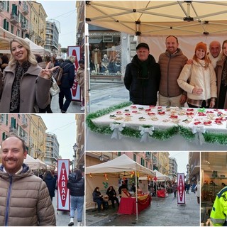 Ventimiglia inaugura i mercatini di Natale in via Ruffini (Foto e video) Ventimiglia inaugura i mercatini di Natale in via Ruffini (Foto e video)