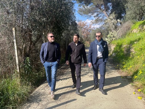 Entroterra: sopralluogo del vicepresidente Alessandro Piana ai cantieri di Dolceacqua e San Biagio della Cima finanziati dal Fondo Strategico Regionale